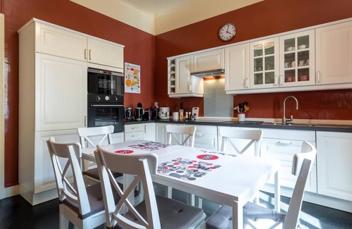Semur-en-Auxois Cottage | 200 m² Cabin ∙ 4 bedrooms ∙ 8 guests