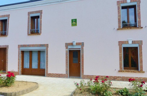 Rocroi House | 225 m² Gîte ∙ 6 bedrooms ∙ 12 guests