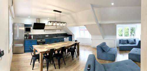 Calais Apartment | 230 m² Apartment ∙ 5 bedrooms ∙ 10 guests