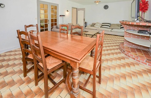 Briare House | 230 m² House ∙ 4 bedrooms ∙ 12 guests