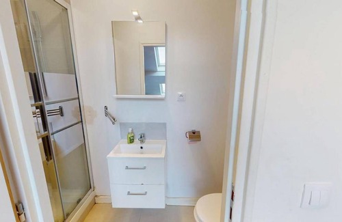 Vauban - Wazemmes Resort | 230 m² Private room ∙ 1 bedroom ∙ 1 guest