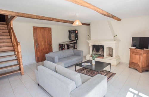 Guignicourt-sur-Vence House | 233 m² House ∙ 4 bedrooms ∙ 8 guests