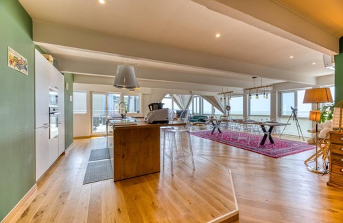 Fecamp Apartment | 240 m² Apartment ∙ 4 bedrooms ∙ 8 guests