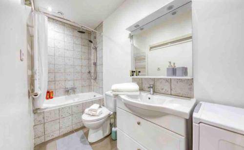 Louis Bertrand-Mirabeau-Semard Apartment | 25 m² Apartment ∙ 1 bedroom ∙ 4 guests