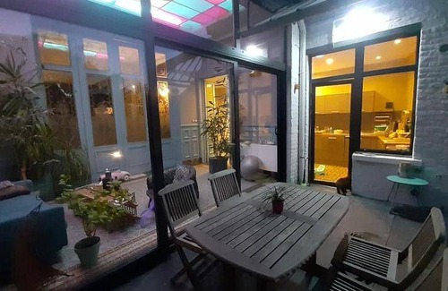 Tourcoing Bed & Breakfast | 25 m² Bed and breakfast ∙ 5 guests