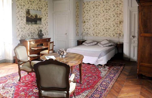 Bresse-sur-Grosne Bed & Breakfast | 25 m² Bed and breakfast ∙ 3 guests