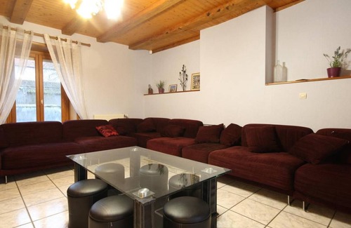 Auxonne Cottage | 250 m² Cabin ∙ 4 bedrooms ∙ 10 guests