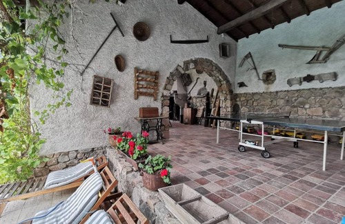 Essertines-en-Donzy Cottage | 250 m² Cabin ∙ 4 bedrooms ∙ 9 guests