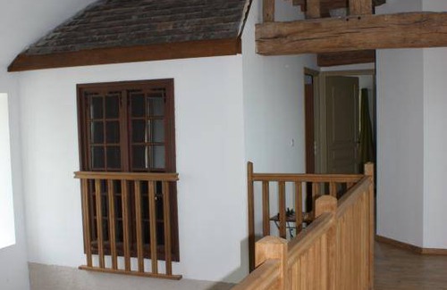 Villeneuve-les-Bordes House | 265 m² Gîte ∙ 7 bedrooms ∙ 14 guests