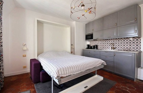 Notre Dame Apartment | 27 m² Apartment ∙ 2 guests