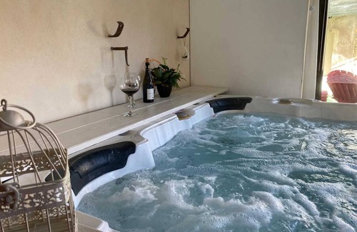 Caux House | 280 m² Gîte ∙ 5 bedrooms ∙ 11 guests