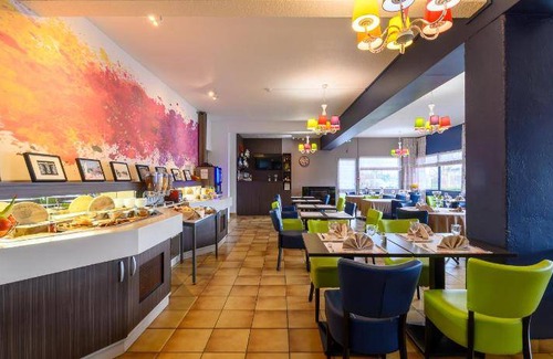 Fontaine-Notre-Dame Hotel | 29 m² Hotel ∙ 127 guests