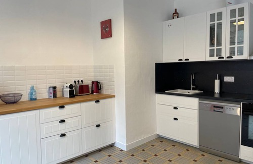 Bazouges-sur-le-Loir Cottage | 290 m² Cabin ∙ 8 bedrooms ∙ 15 guests