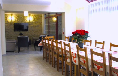 Douzy House | 294 m² Gîte ∙ 10 bedrooms ∙ 21 guests