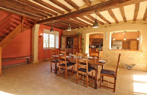Le Pin-la-Garenne Cottage | 300 m² Cabin ∙ 3 bedrooms ∙ 8 guests