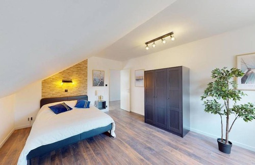 Le Petit-Quevilly Resort | 300 m² Private room ∙ 1 bedroom ∙ 1 guest
