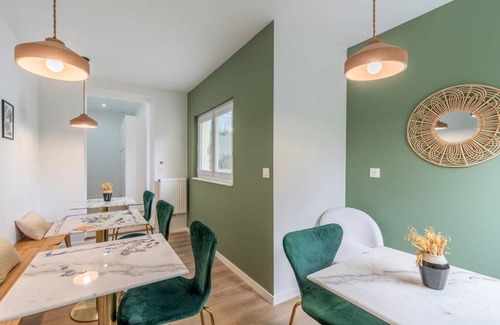 Lambersart Resort | 300 m² Private room ∙ 1 bedroom ∙ 1 guest