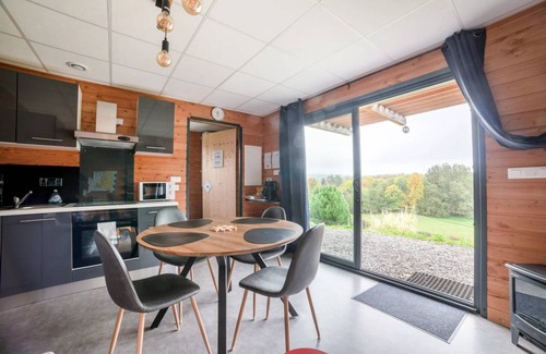 Saint-Sylvestre Ski Chalet | 32 m² Chalet ∙ 1 bedroom ∙ 4 guests