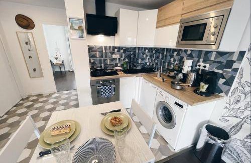 Saint-Jacques - Saint-Roch Apartment | 35 m² Apartment ∙ 1 bedroom ∙ 3 guests