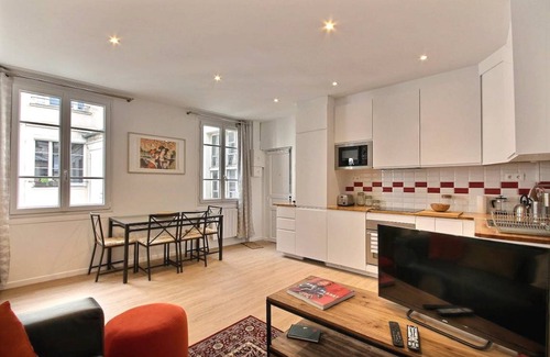 4th Arrondissement Apartment | 35 m² Apartment ∙ 1 bedroom ∙ 2 guests
