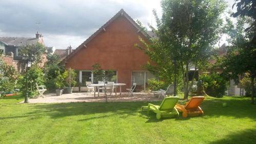 Villers-Bretonneux Bed & Breakfast | 35 m² Bed and breakfast ∙ 4 guests