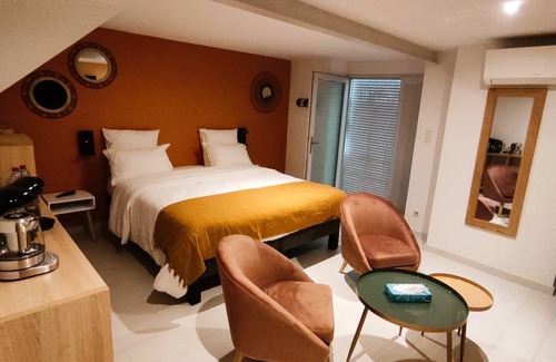 Saint-Jean-de-Vaux Resort | 35 m² Private room ∙ 1 bedroom ∙ 2 guests
