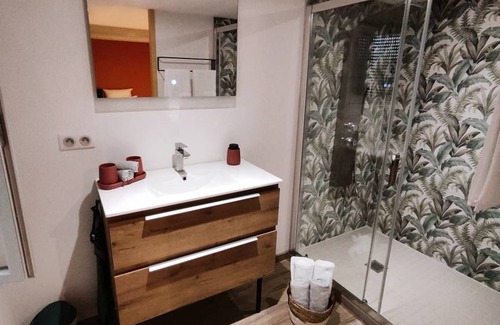 Saint-Jean-de-Vaux Resort | 35 m² Private room ∙ 1 bedroom ∙ 2 guests