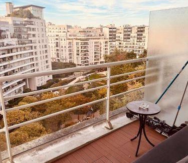Faubourg de l'Arche Apartment | 35 m² Serviced apartment ∙ 3 guests
