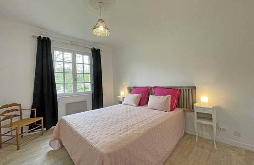 Longny-au-Perche Cottage | 350 m² Cabin ∙ 6 bedrooms ∙ 13 guests