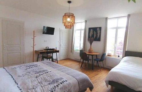 Avesnes-sur-Helpe Bed & Breakfast | 37 m² Bed and breakfast ∙ 4 guests