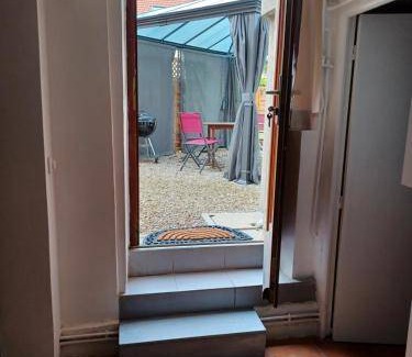Saint-Remy-les-Chevreuse Apartment | 38 m² Apartment ∙ 1 bedroom ∙ 2 guests