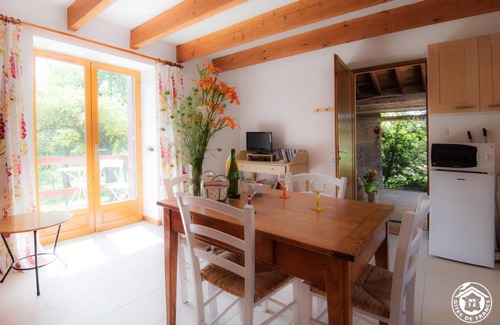 Boyeux-Saint-Jerome House | 38 m² Gîte ∙ 1 bedroom ∙ 3 guests