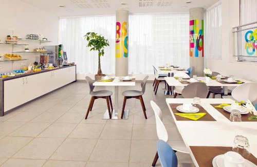 Bagneux Apartment | 38 m² Serviced apartment ∙ 127 guests