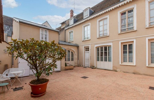 Chartres Apartment | 40 m² Apartment ∙ 2 guests