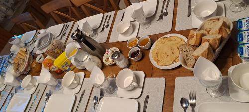 Les Grandes-Loges Bed & Breakfast | 40 m² Bed and breakfast ∙ 5 guests