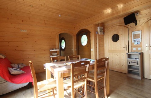 Radon Cottage | 40 m² Cabin ∙ 2 bedrooms ∙ 4 guests