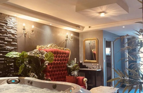 Sin-le-Noble Hotel | 40 m² Hotel ∙ 2 guests