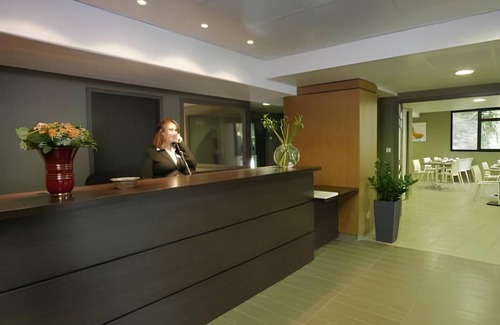 La Demi - Lune Apartment | 40 m² Serviced apartment ∙ 127 guests
