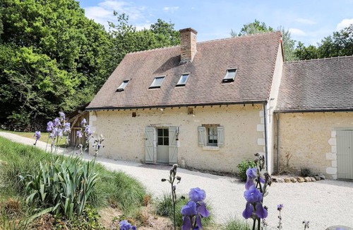 Monthou-sur-Cher House | 410 m² House ∙ 6 bedrooms ∙ 12 guests