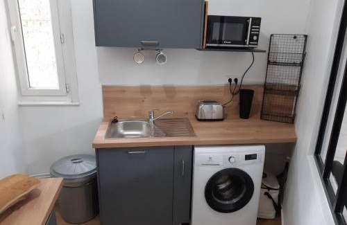 Saint-Jacques - Saint-Roch Apartment | 42 m² Apartment ∙ 1 bedroom ∙ 4 guests