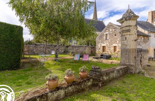Saint-Georges-sur-Layon Bed & Breakfast | 45 m² Bed and breakfast ∙ 1 bedroom ∙ 2 guests