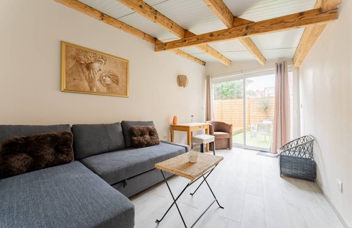 Lens House | 45 m² House ∙ 1 bedroom ∙ 4 guests