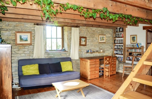 Loisia House | 450 m² Farmhouse ∙ 7 bedrooms ∙ 15 guests