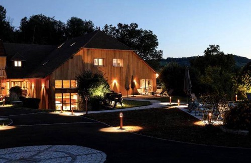 Salins-les-Bains Bed & Breakfast | 46 m² Bed and breakfast ∙ 2 bedrooms ∙ 4 guests