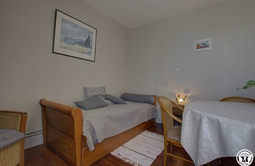 Cormoranche-sur-Saone House | 46 m² Gîte ∙ 1 bedroom ∙ 3 guests