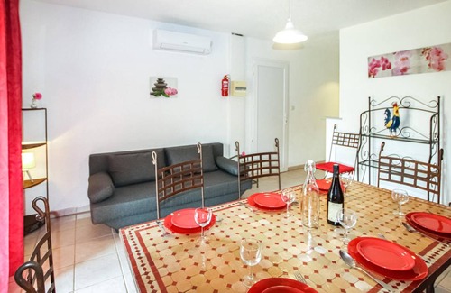 Grospierres House | 48 m² House ∙ 2 bedrooms ∙ 8 guests