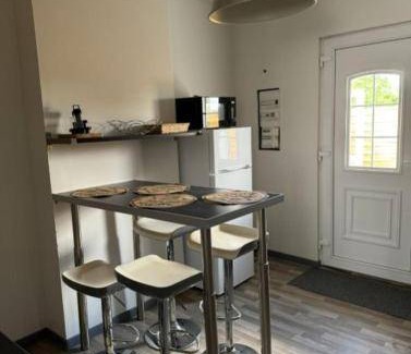 Mazingarbe Apartment | 50 m² Apartment ∙ 1 bedroom ∙ 4 guests