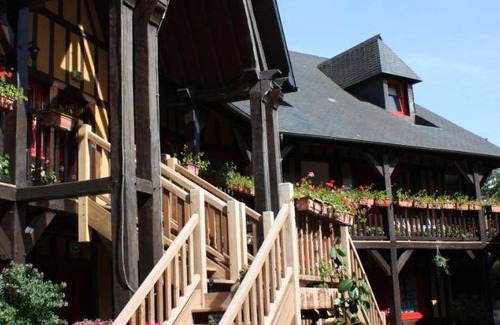 Honfleur Apartment | 50 m² Serviced apartment ∙ 12 guests