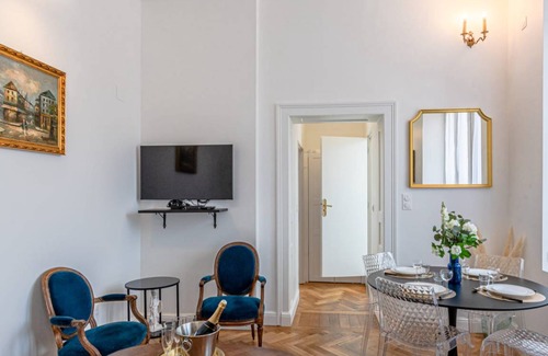 Nouvelle Ville Apartment | 52 m² Apartment ∙ 1 bedroom ∙ 4 guests