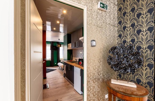 Saint-Quentin Apartment | 52 m² Apartment ∙ 3 guests